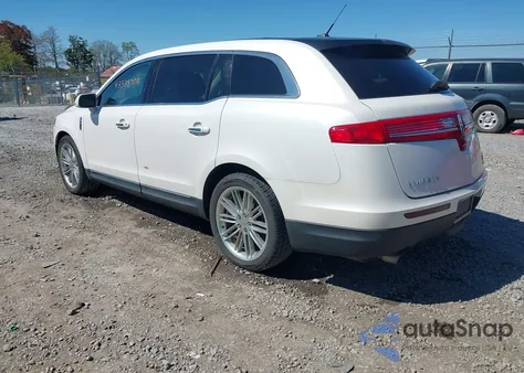2014 Lincoln Mkt Ecoboost z USA, uszkodzony, nr VIN 2LMHJ5AT8EBL56143